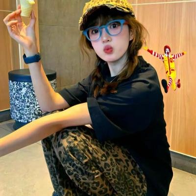 我竟然买断了首富的日常